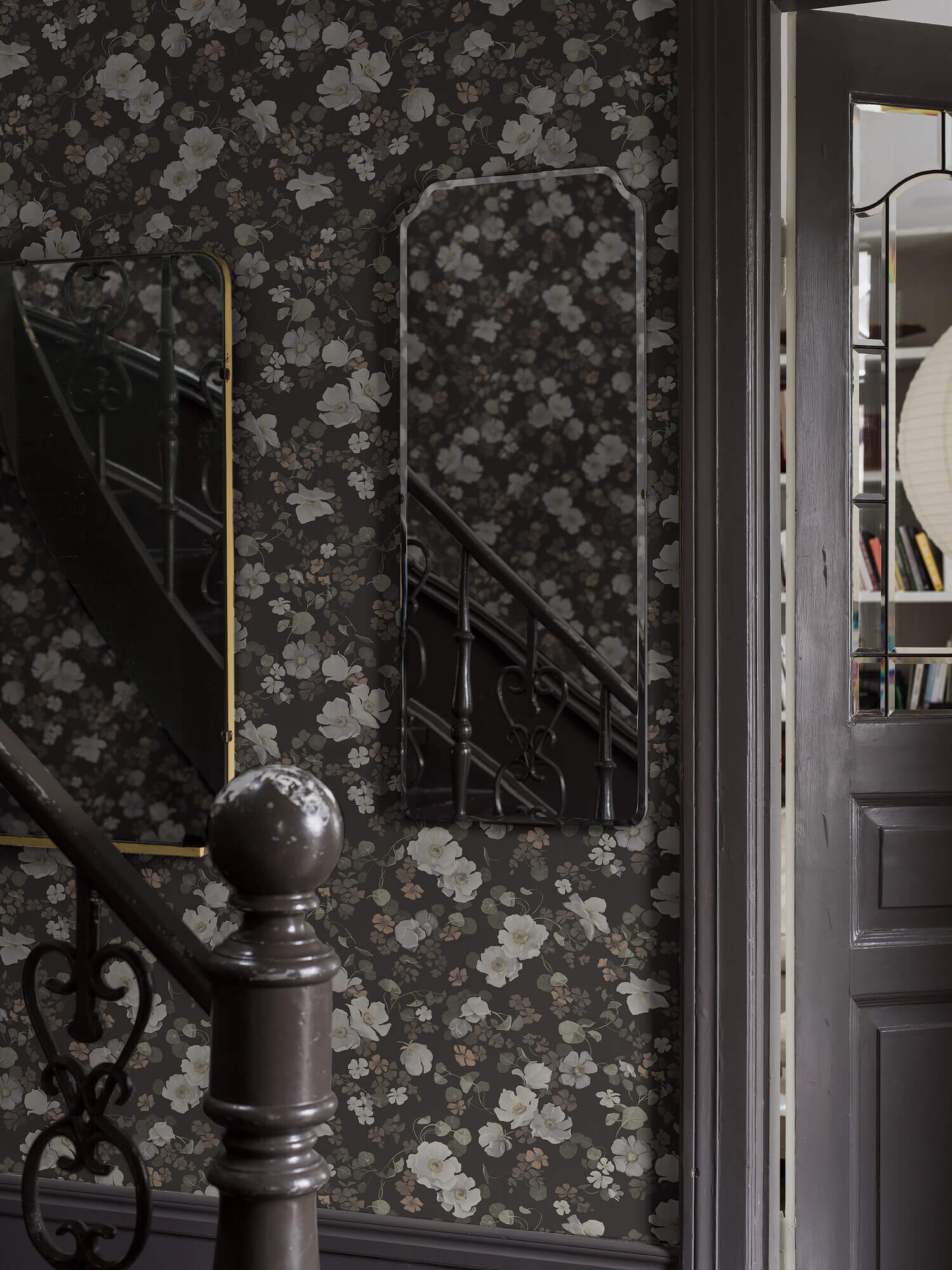 Boråstapeter - Enchanting Flower