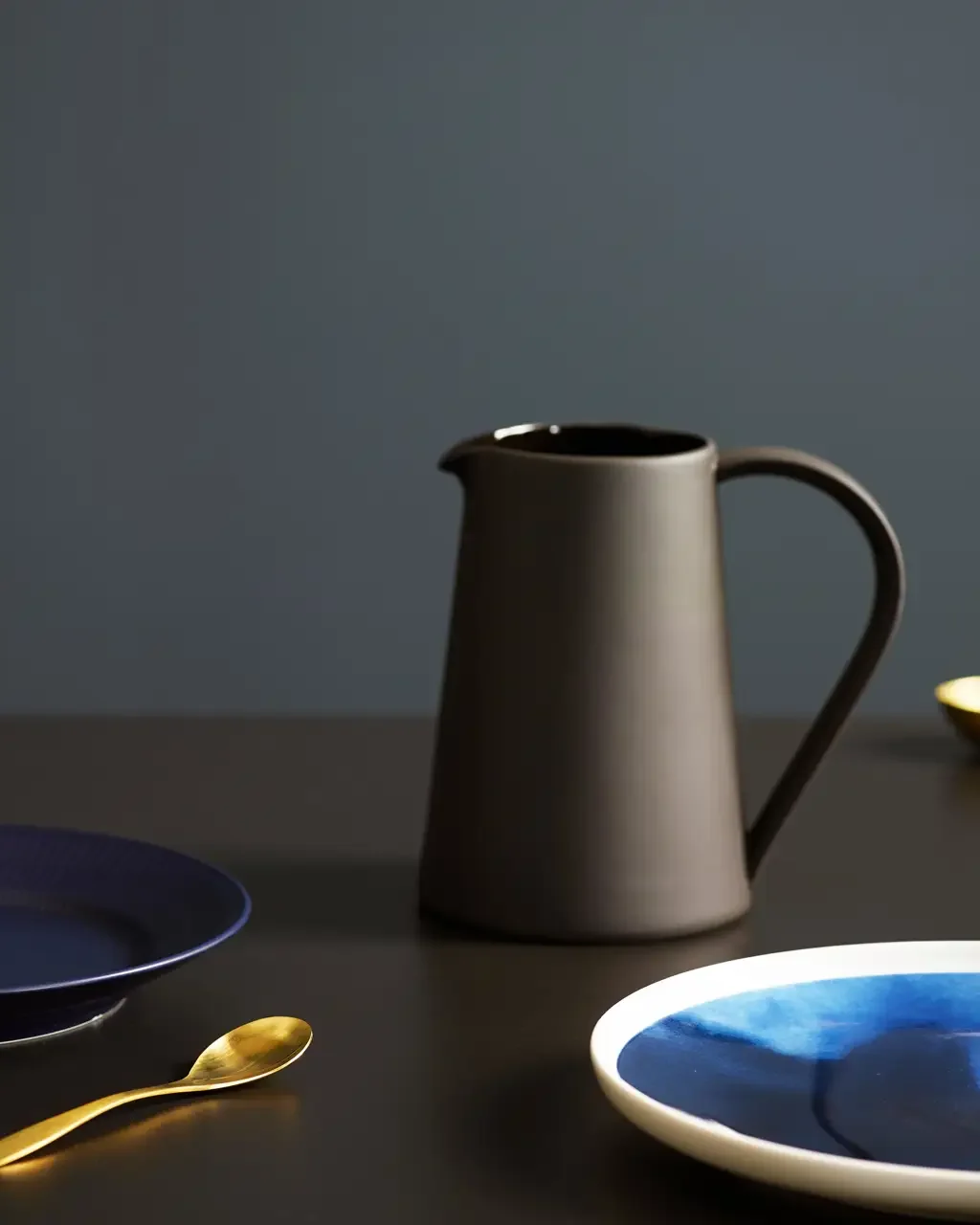 Sophisticated Blue 4744 - Jotun Lady Pure Color 10L