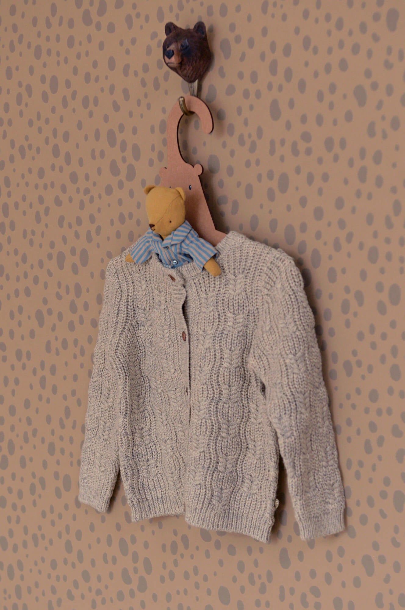 Majvillan - Animal dots Poetry