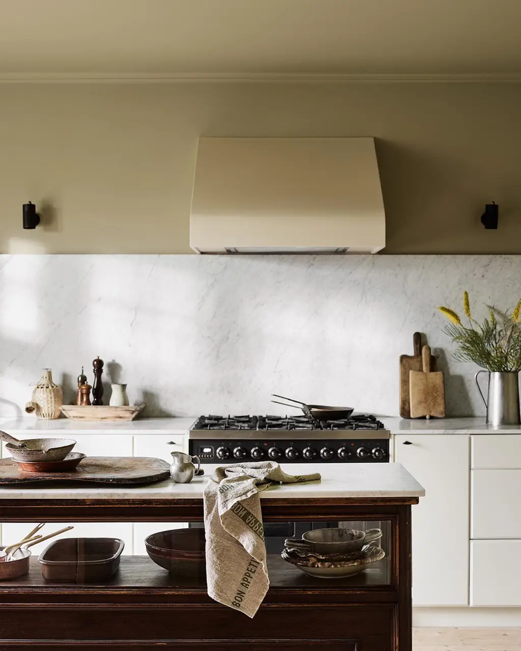 Olive 8284 - Jotun Lady Pure Color 0.75L