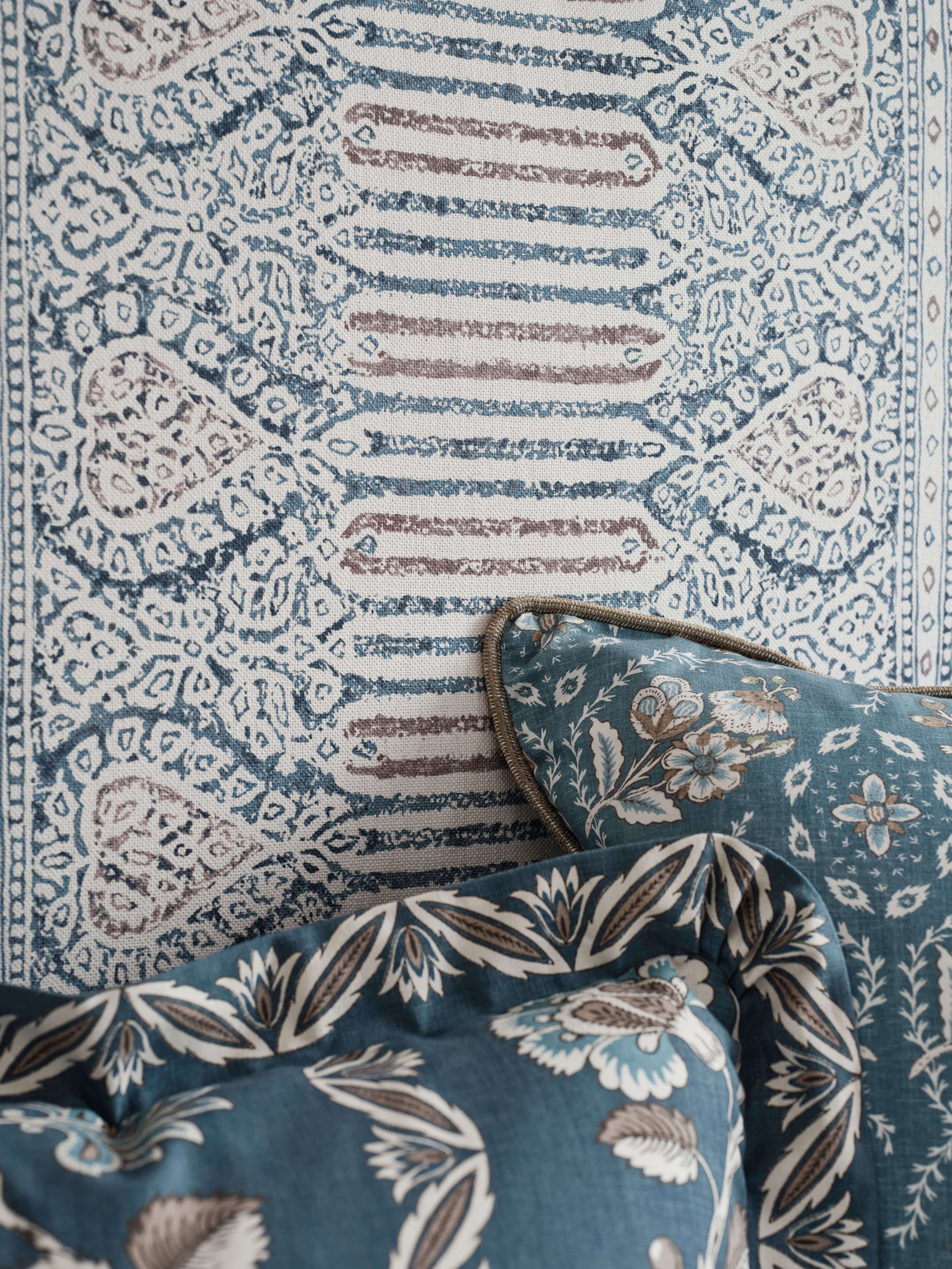 Nina Campbell -  Nicolet Blue