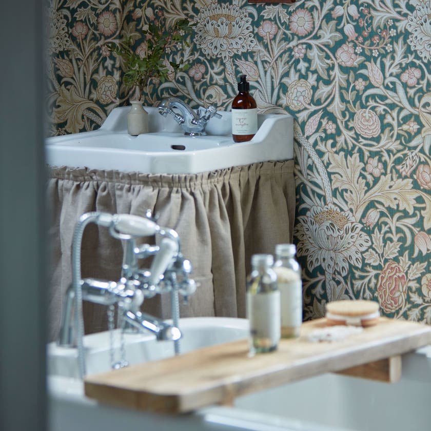 Morris & Co - Trent Teal Emery Walkers House Wall