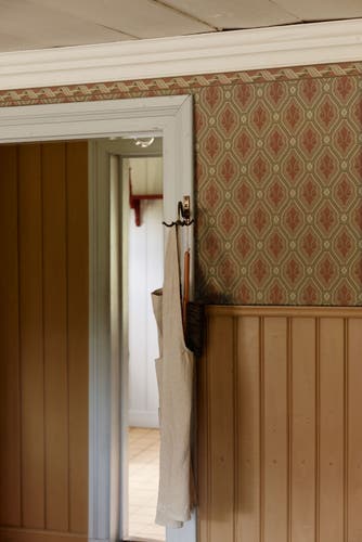 Duro - Eugen Bård Röd Gammalsvenska Papper