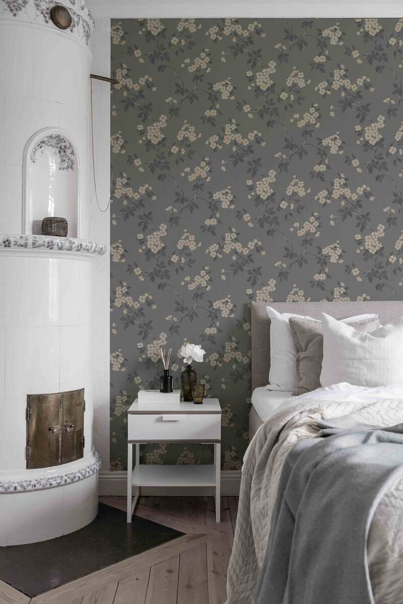 Karin, Mörkgrå Blommor&Blad