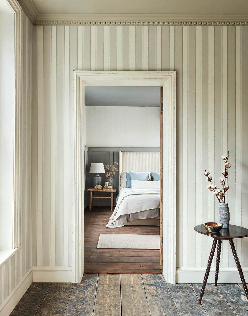 Sonning Stripe Silver Gre Littlemore Wallpapers