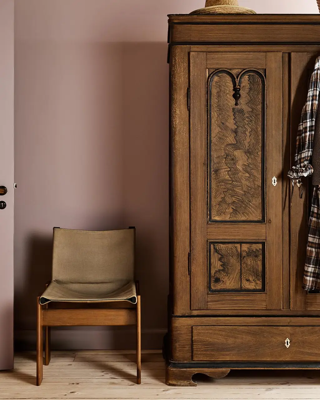 Silky Pink 20054 - Jotun Lady Pure Color