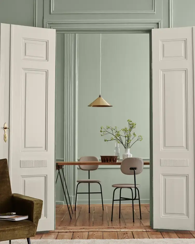 Antique Green 7629 - Jotun Lady Pure Color