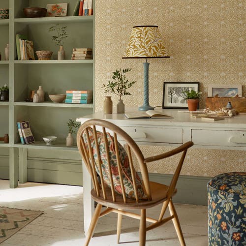 Morris & Co - Borage Sunflower Emery Walkers House Wall