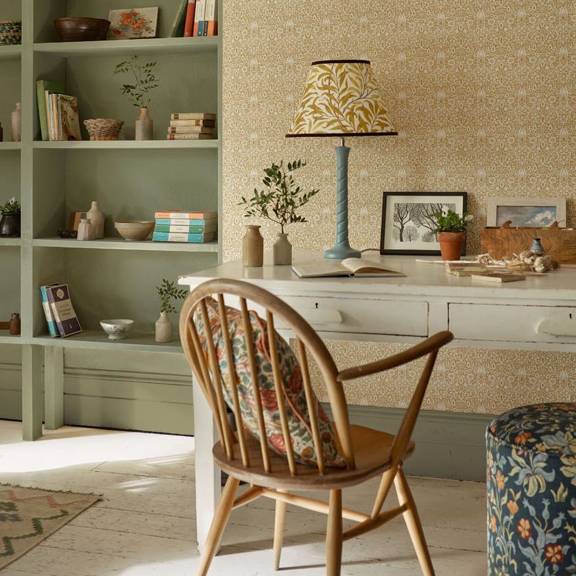 Morris & Co - Borage Sunflower Emery Walkers House Wall